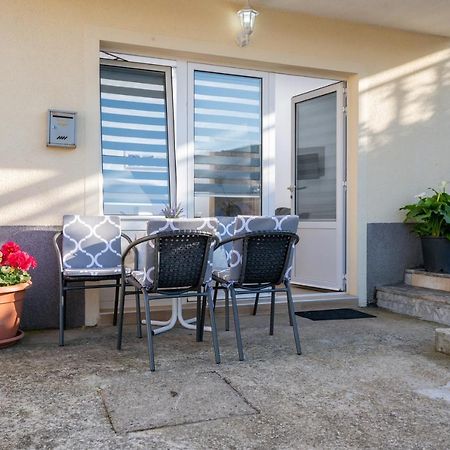 Apartmani Frane ネウム エクステリア 写真