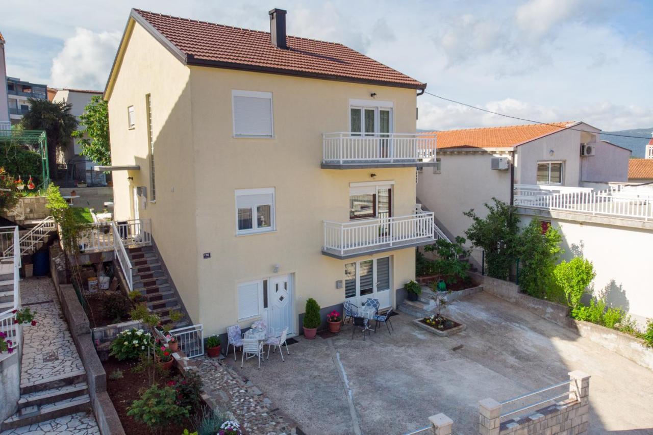 Apartmani Frane ネウム エクステリア 写真