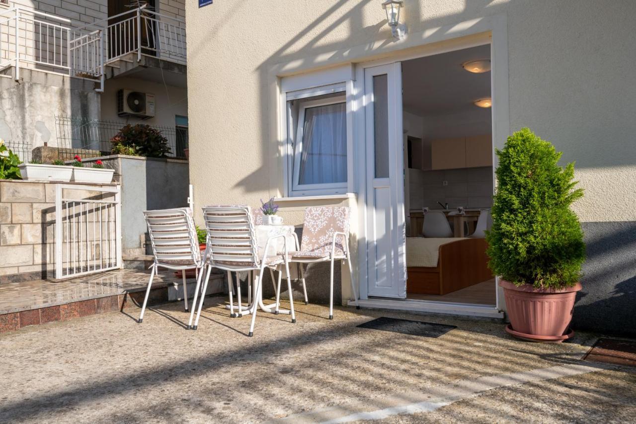 Apartmani Frane ネウム エクステリア 写真