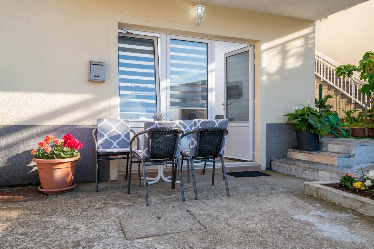 Apartmani Frane ネウム エクステリア 写真